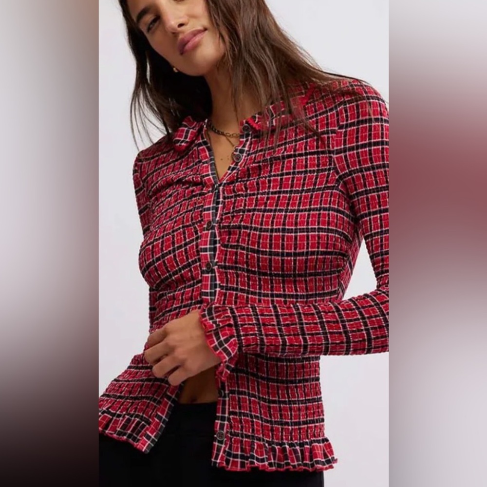 Free People Caught A Feeling Cardi         Size M